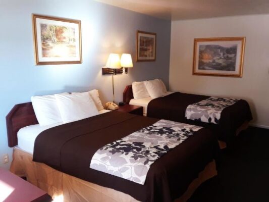 Hotels With Smoking Rooms in Sheridan, WY